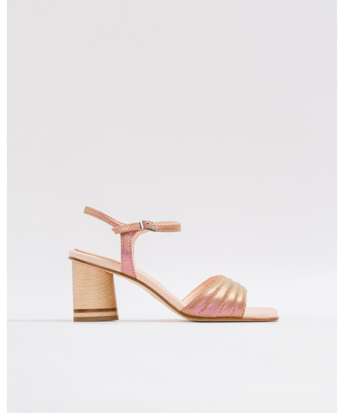 Buy > wooden heel sandal > in stock