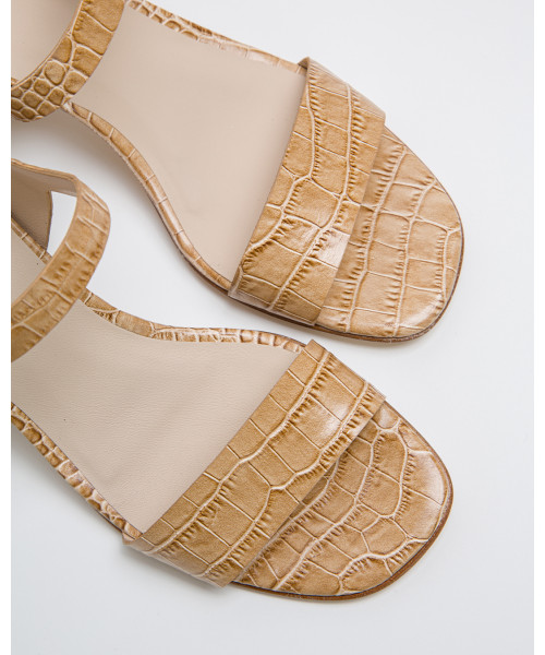 tan wooden heels