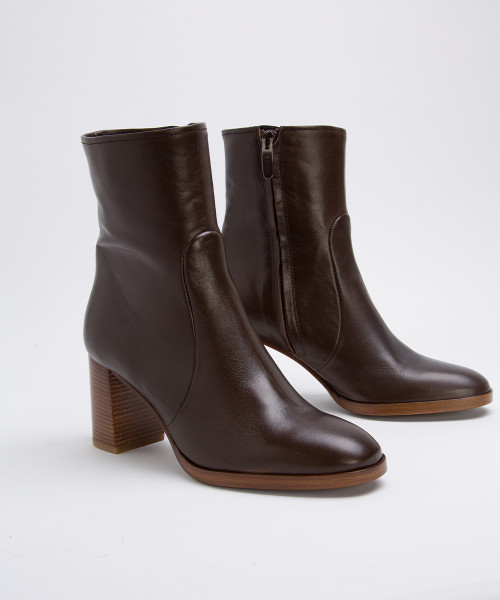 brown chunky heel ankle boots