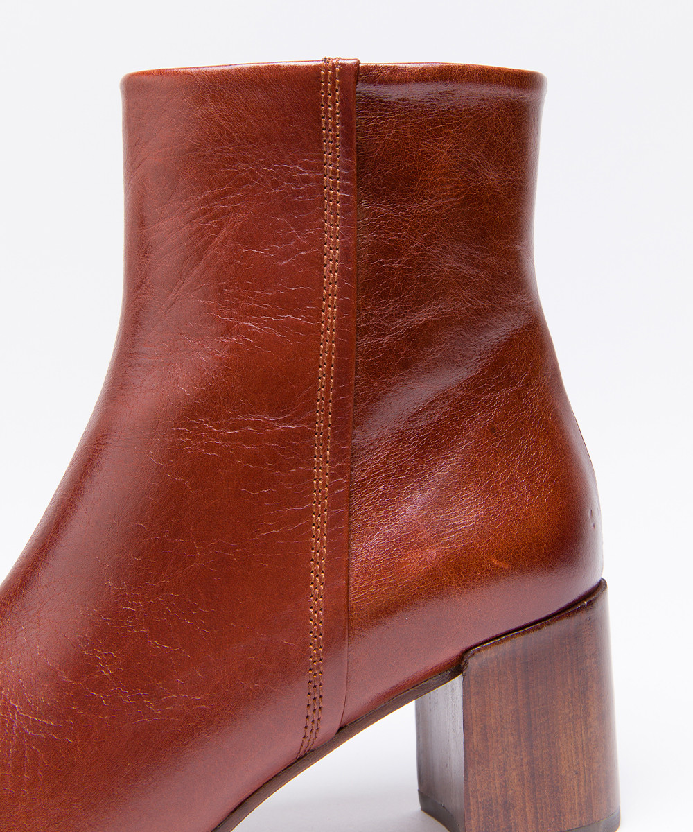 tan ankle boots low heel